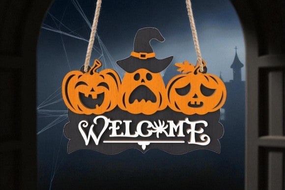 Plaque de bienvenue Halloween en bois – 3 têtes de citrouilles (découpe laser)