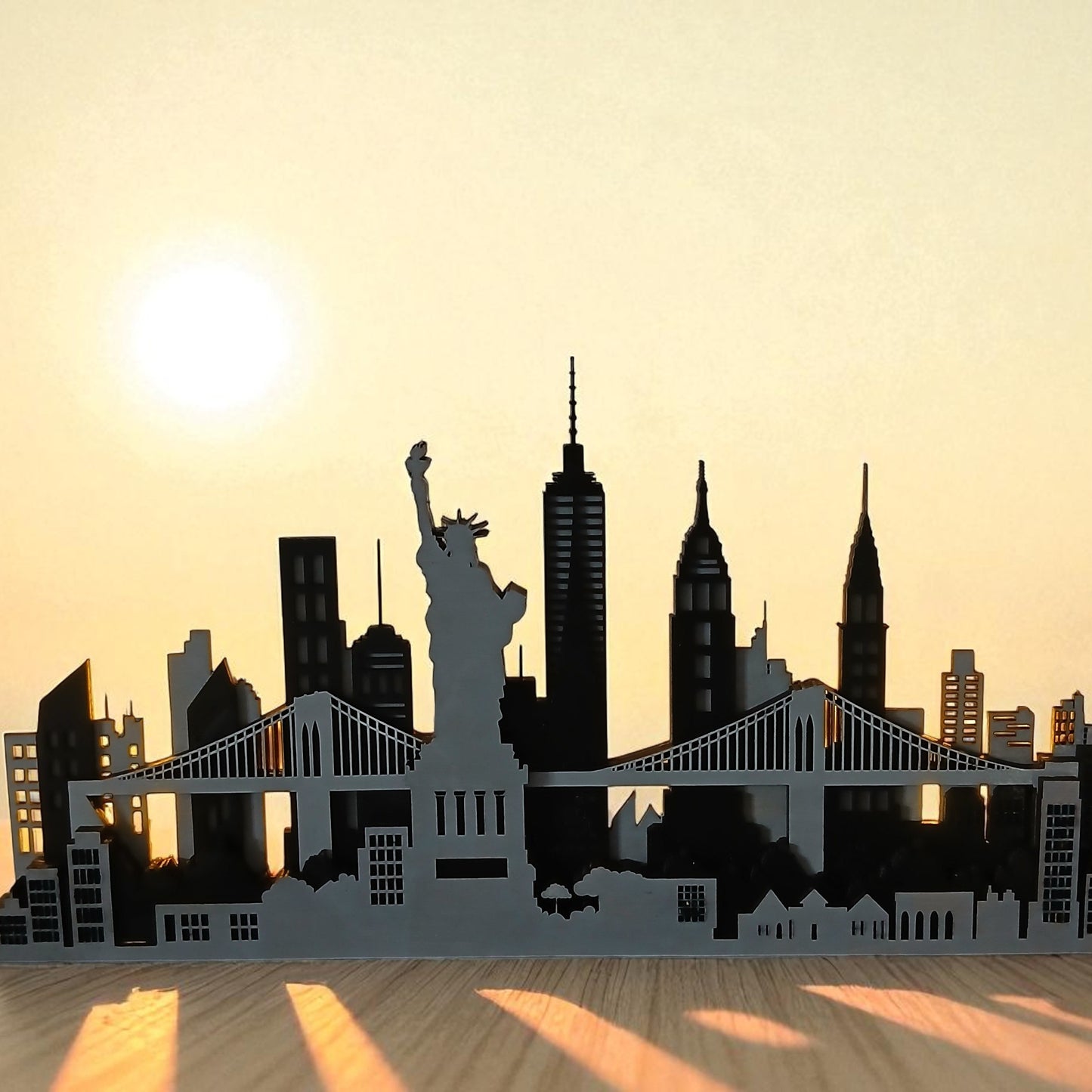 Skyline de New York en bois découpé au laser