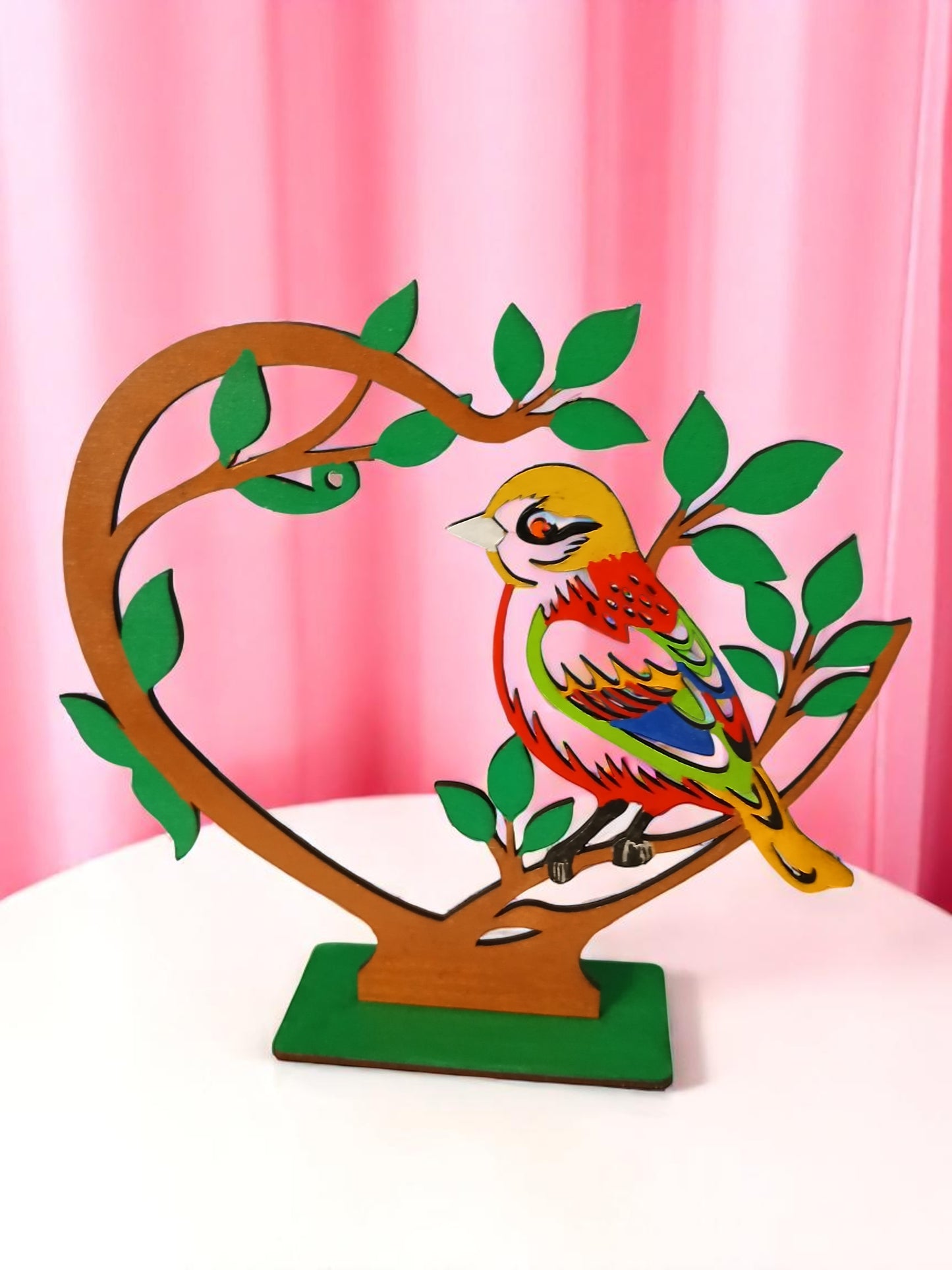 DECO12 - Oiseau sur branche en forme de coeur